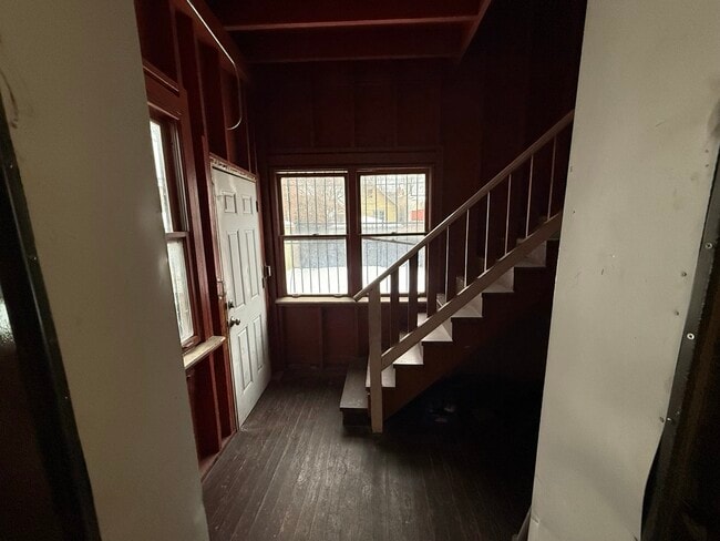 Building Photo - 2136 S Homan Ave