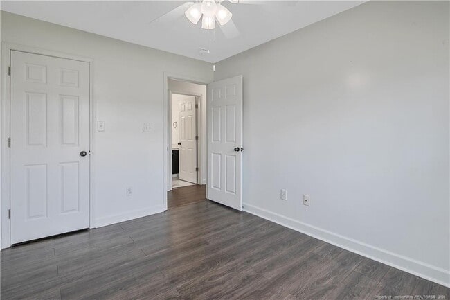 Building Photo - 255 Tidworth Ct