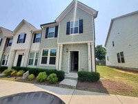 Building Photo - Room in Townhome on Maypearl Ln