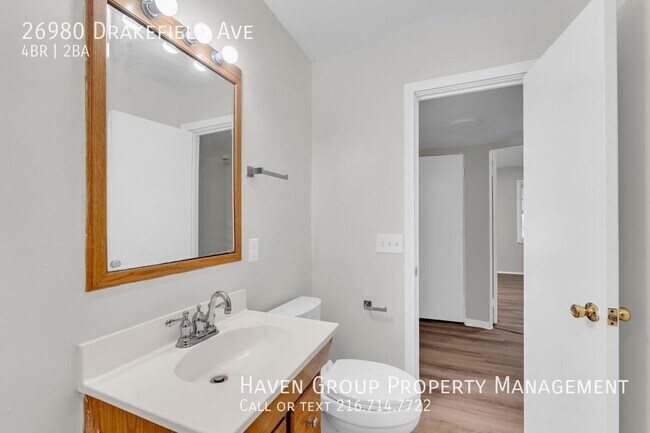 Building Photo - 26980 Drakefield Ave