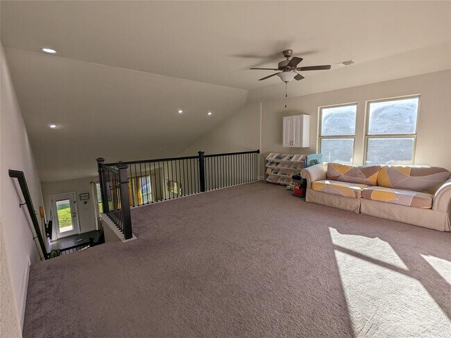 Building Photo - 9905 Quercia Dr
