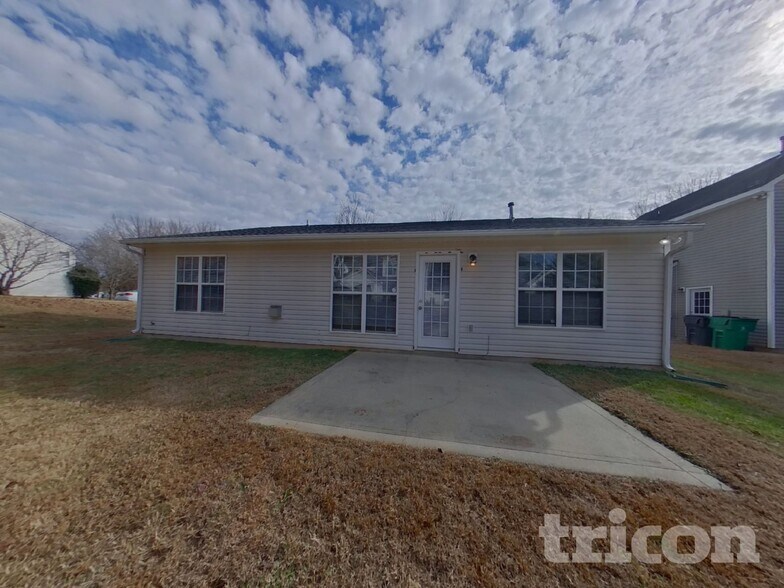 Building Photo - 3428 Nevin Brook Rd