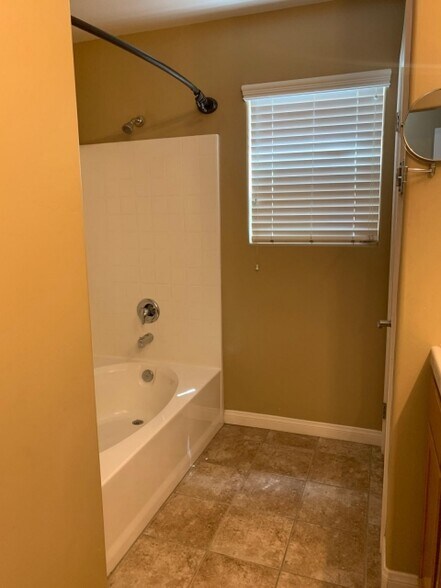 Building Photo - 13514 Dromore Ct