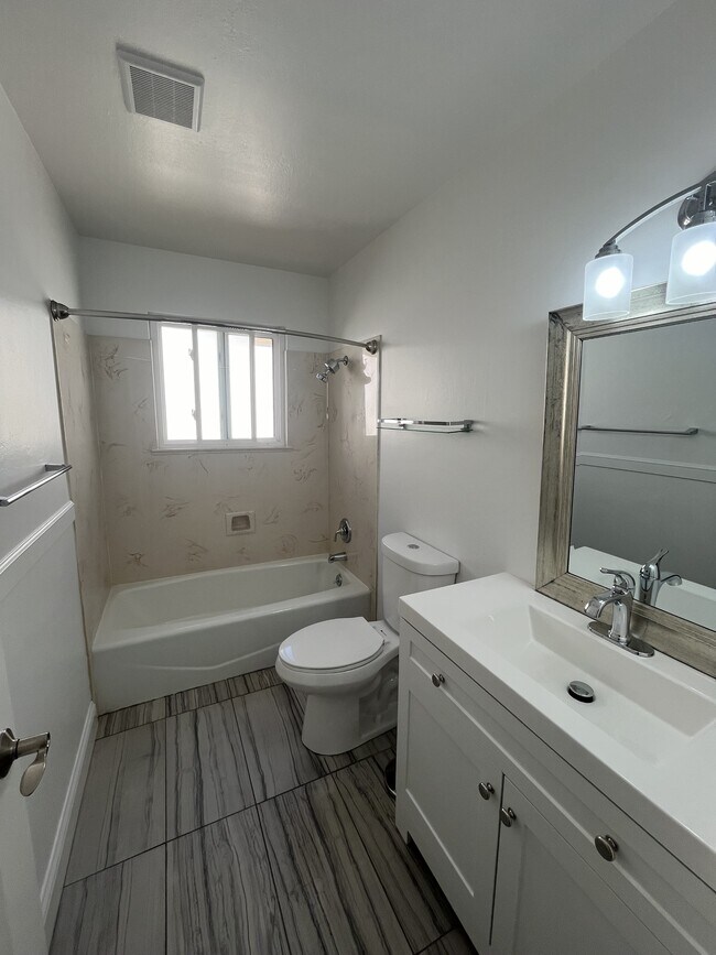 Building Photo - 416 Cambiaso Pl