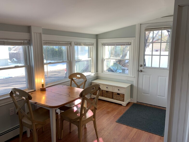 Building Photo - 8 Pine Tree Ave