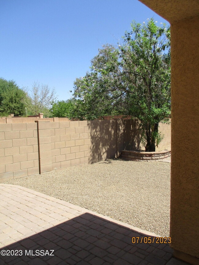 Building Photo - 14375 S Camino El Galan