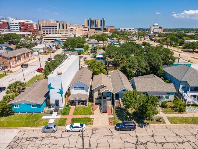 Building Photo - 620 Avenue H