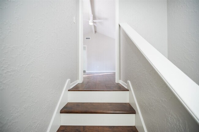 Building Photo - 13314 Ravensway Dr