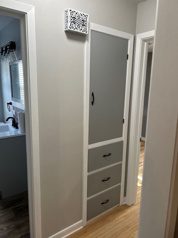 Building Photo - 108 N Lowell Ave