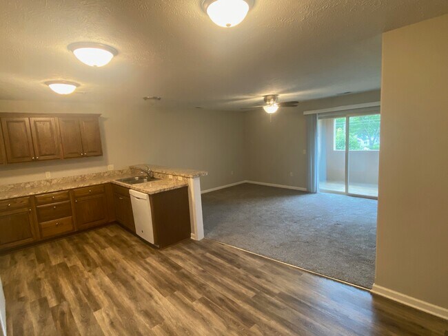 Building Photo - 1617 E Military Ave