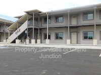 Building Photo - 668 Brookwillow Dr