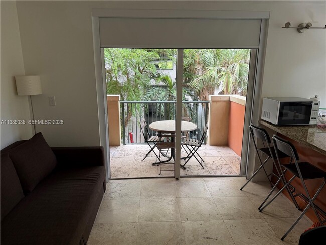 Building Photo - 2951 S Bayshore Dr