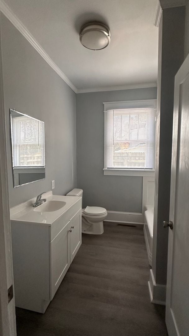 Building Photo - 407 St Andrew St