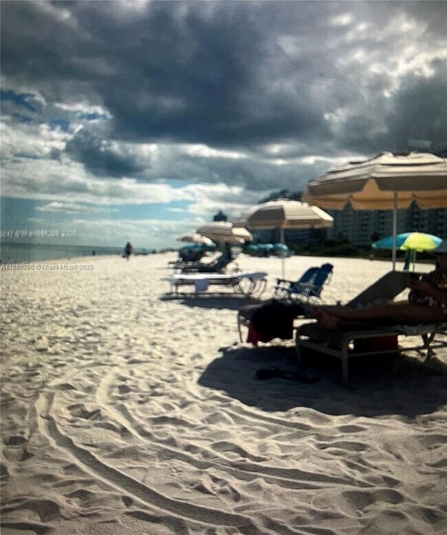 Building Photo - 5757 Collins Ave