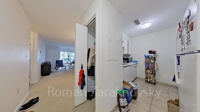 Building Photo - 25 Webster Ave