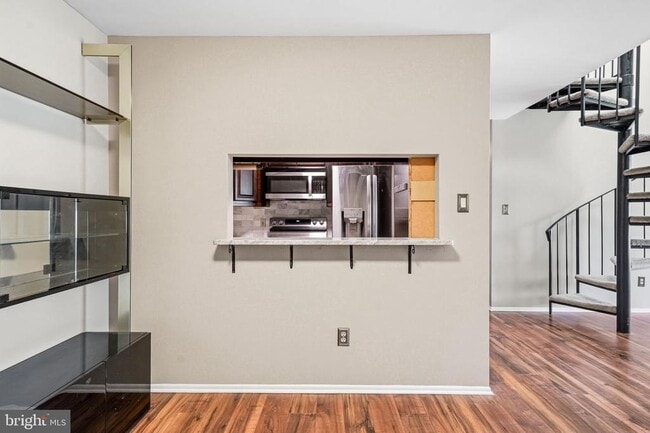 Building Photo - 4215C Aberdeen Dr