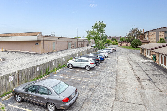 Building Photo - 15834 Orlan Brook Dr