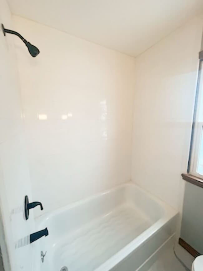 Building Photo - Charming 3-Bedroom Home with Large Yard – $1,540/month!