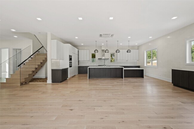 Building Photo - 4903 Braesvalley Dr