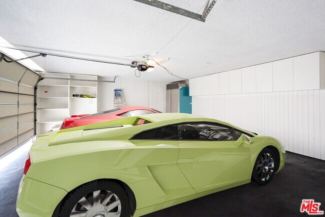 Building Photo - 1622 Tower Grove Dr