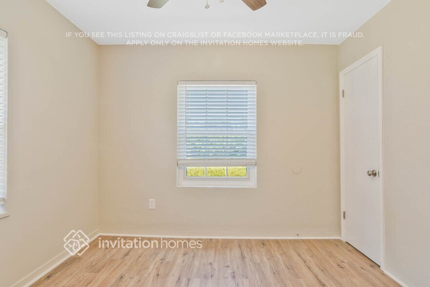 Building Photo - 927 28th St NW