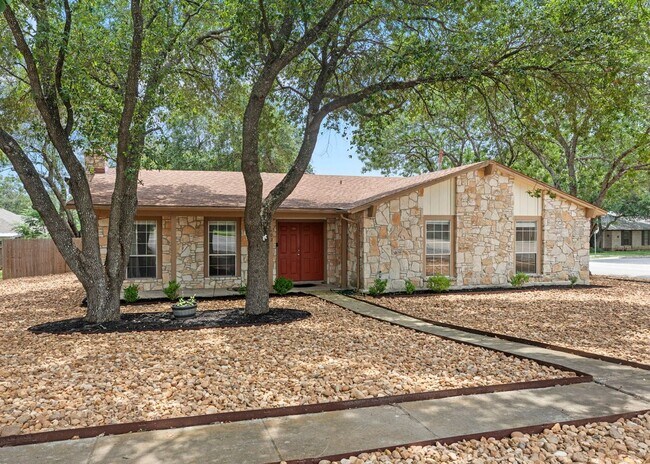 Primary Photo - Move-In Ready Contemporary Gem on Treed Co...