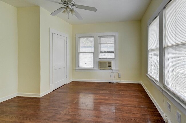 Building Photo - 1140 Walling St