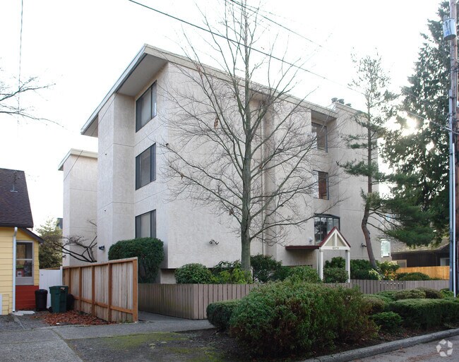 Ravenna Place Condominiums 6520 23rd Ave NE Seattle WA 98115