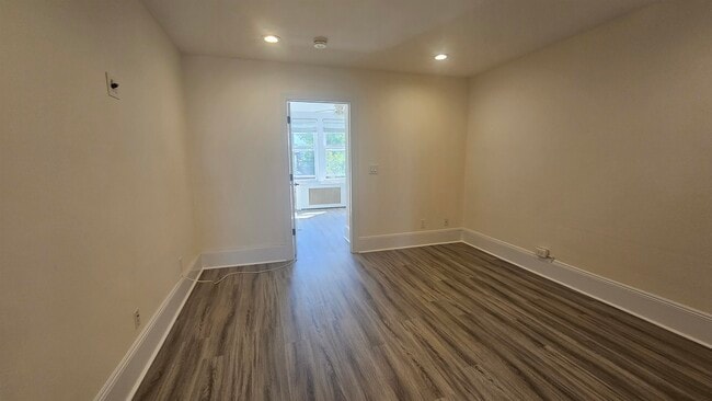 Building Photo - 9103 Bergenwood Ave