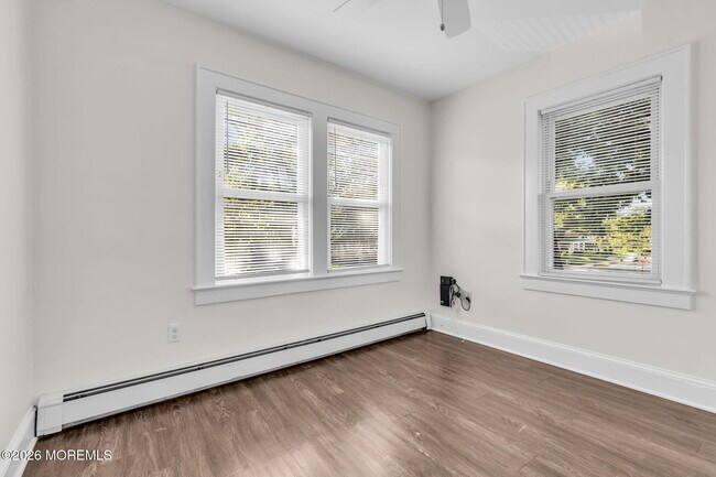 Building Photo - 1411 3rd Ave