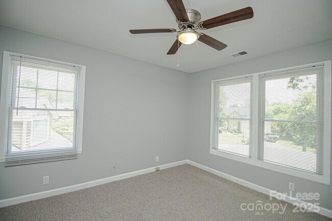 Building Photo - 14401 Widgeon Ct