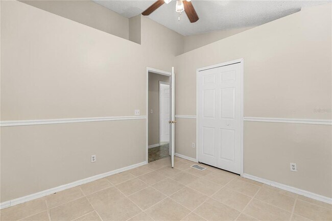Building Photo - 2411 Parsons Pond Cir