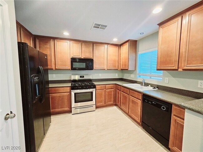 Building Photo - 8224 Time Machine Ave