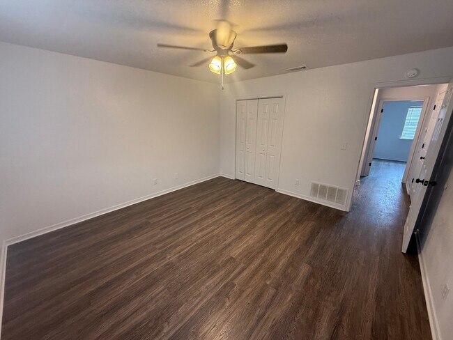 Building Photo - 2938 Gossett Dr