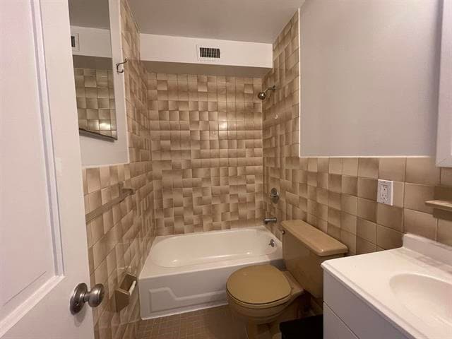 Building Photo - 310 Palisade Ave