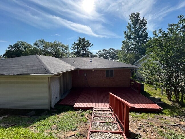 Building Photo - 5205 Nelbrook Dr