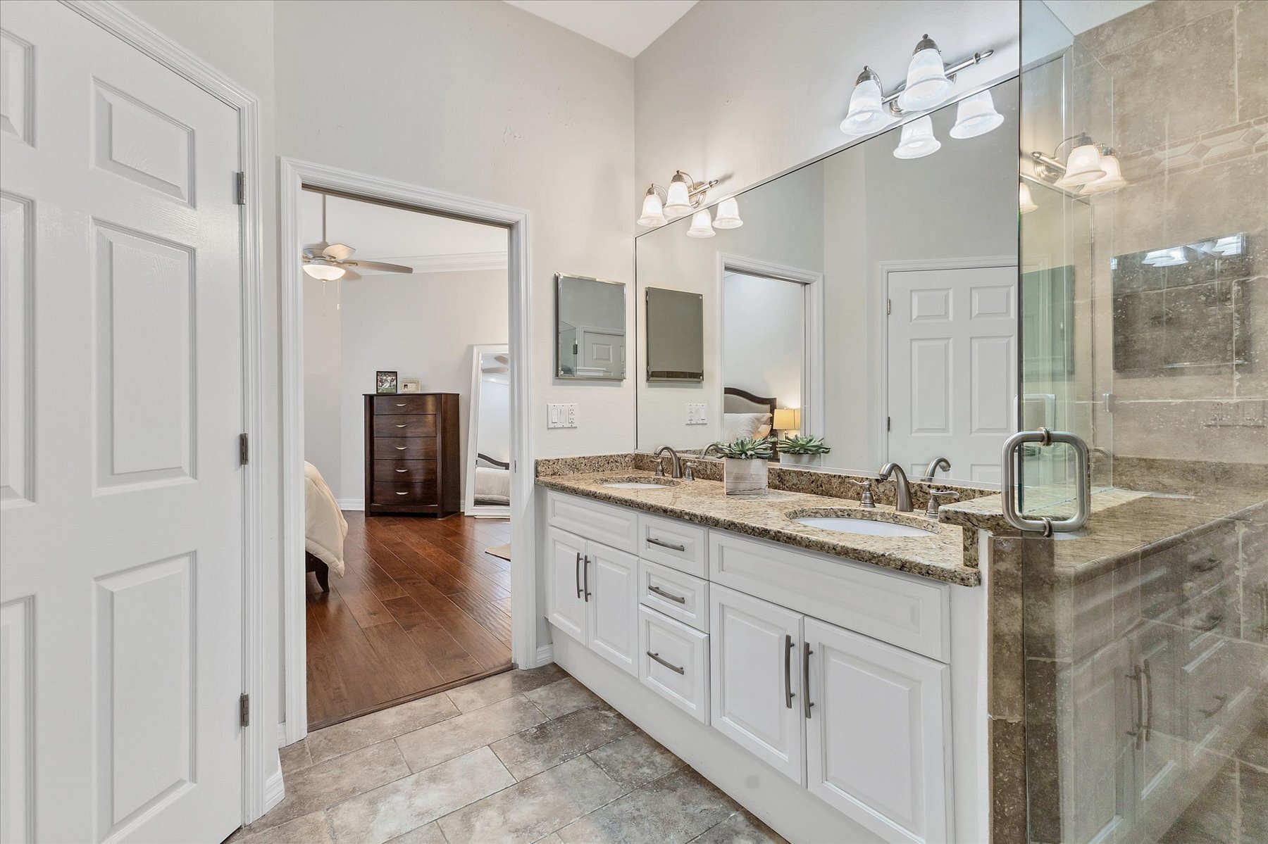 Building Photo - 1711 Starling Dr