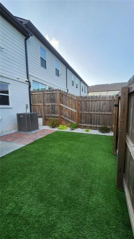 Building Photo - 300 Auburn Valley Wy