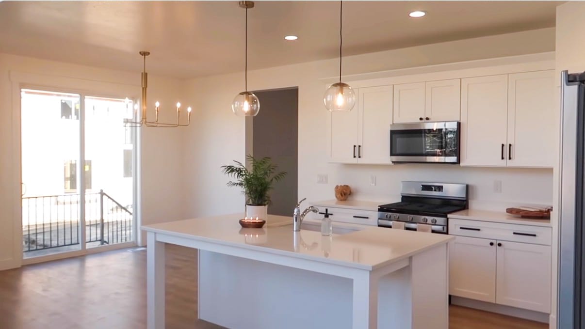 Building Photo - 118 N Lasalle Dr