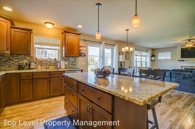 Building Photo - 4 br, 2 bath House - 668 Pelican Ln