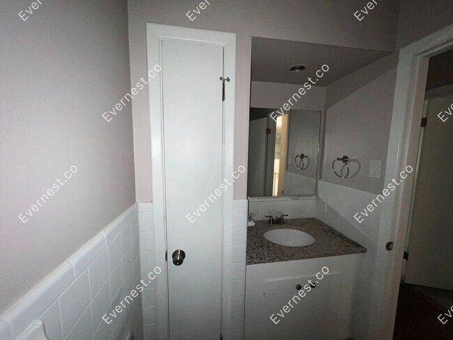 Building Photo - 8022 W 28th St