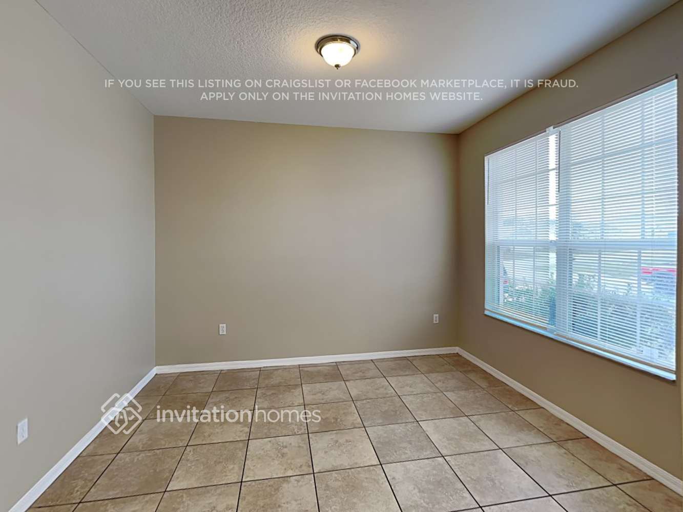 Building Photo - 555 Bluff Pass Dr