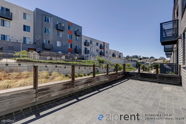 Building Photo - 1 br, 1 bath Condo - 555 Innes Ave, San Fr...