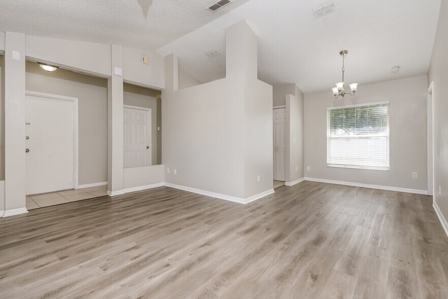 Building Photo - 3832 Peace Pipe Dr