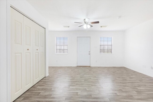 Building Photo - 11357 Gil Rodriguez Lp W