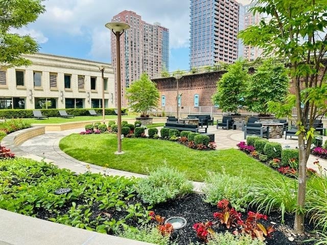 Building Photo - 88 Morgan St