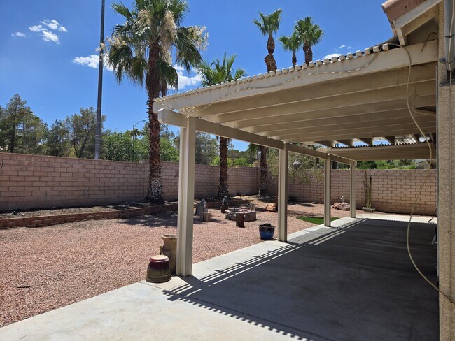 Building Photo - 8417 San Ramon Dr
