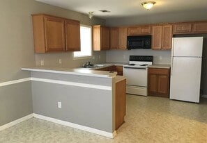 Building Photo - 1742 Rock Hollow Loop