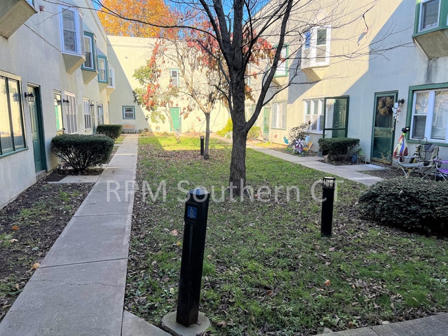 Primary Photo - Downtown Wallingford – 1 Bedroom
