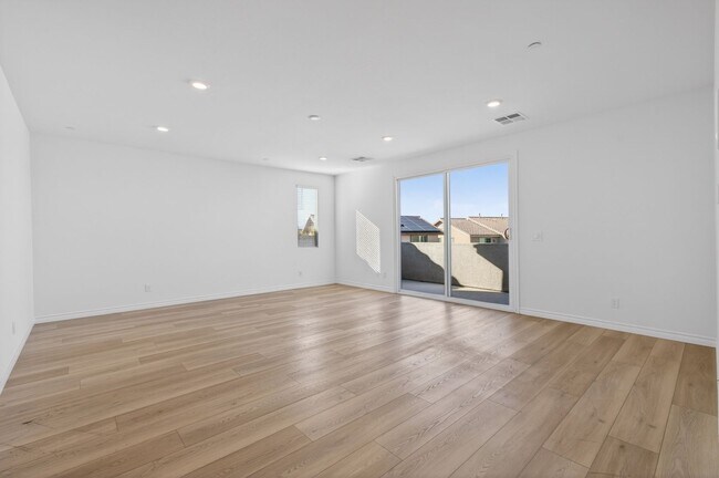 Building Photo - THIS is the HOME you have been waiting for!